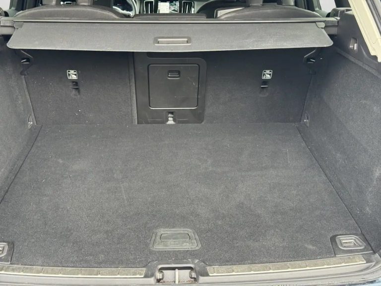 Volvo XC60 B4 Diesel Core - photo 18