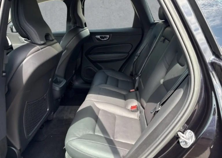 Volvo XC60 B4 Plus - photo 5