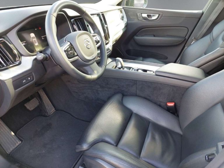 Volvo XC60 T6 Recharge AWD Plus Bright - photo 7