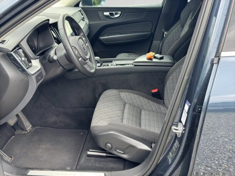 Volvo XC60 B4 Diesel Core - photo 9