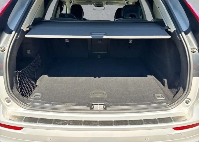 Volvo XC60 B4 Diesel Plus Dark - photo 10