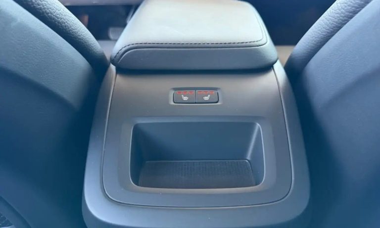 Volvo XC60 B4 Plus Dark - photo 13
