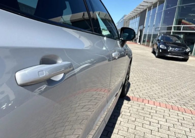 Volvo XC60 B4 Diesel Plus Dark - photo 18