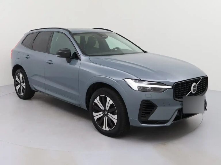 Volvo XC60 T6 Plug-in Hybrid Plus Dark AWD - photo 3