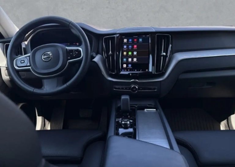 Volvo XC60 B4 Diesel Plus Dark - photo 4