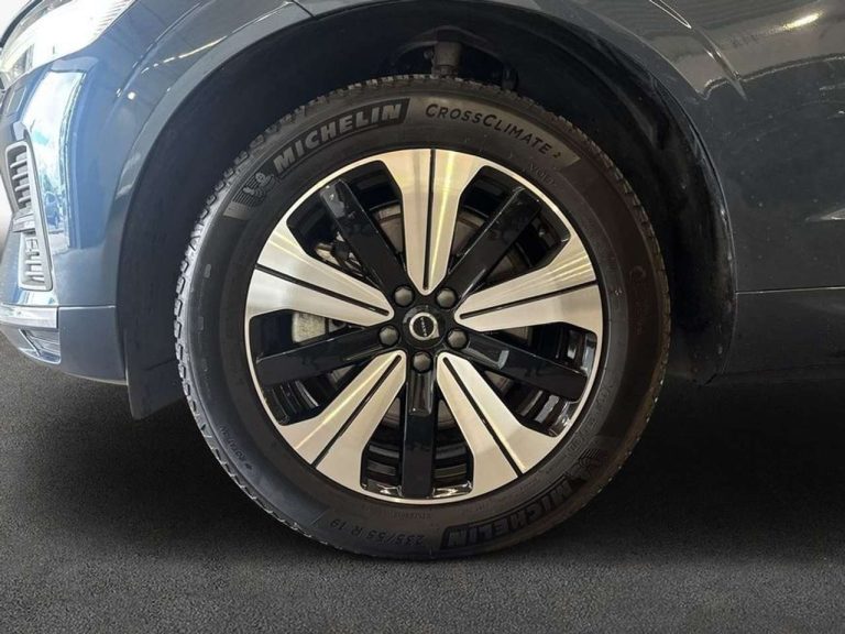 Volvo XC60 T6 Recharge AWD Plus Bright - photo 7