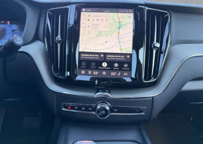 Volvo XC60 T8 Recharge AWD Plus Black Edition - photo 13