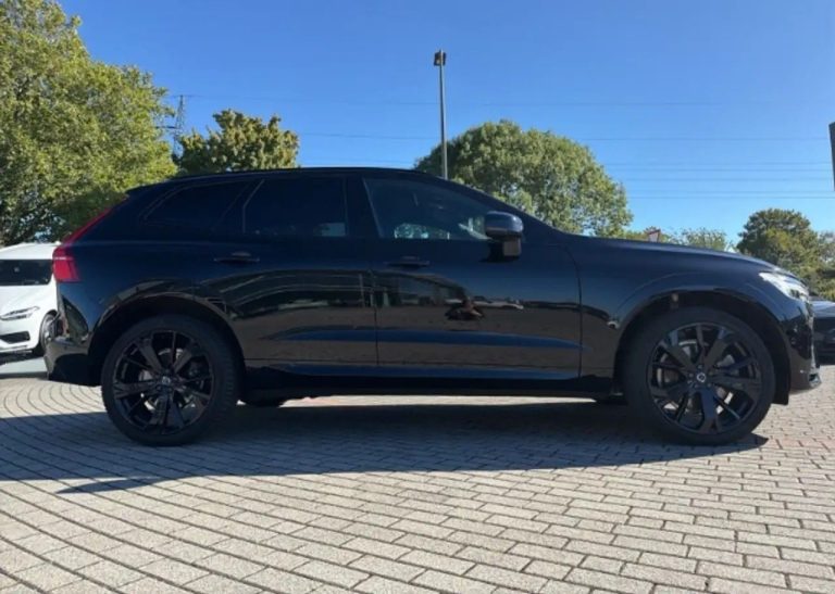 Volvo XC60 T8 Recharge AWD Plus Black Edition - photo 16