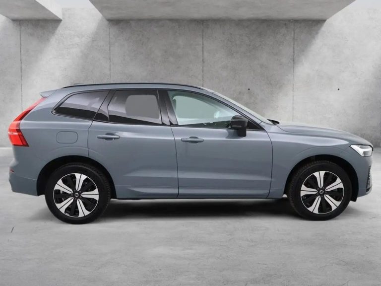 Volvo XC60 Recharge T6 AWD Plus Dark - photo 3