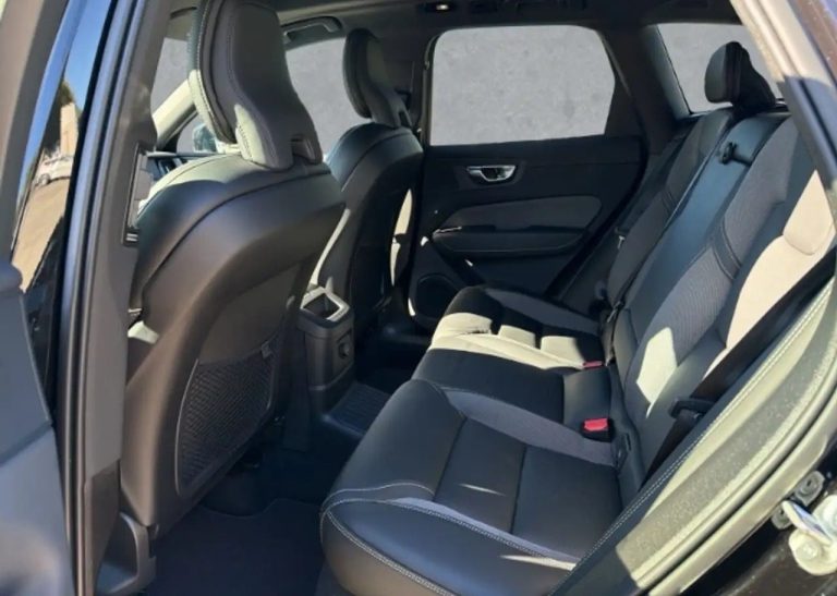 Volvo XC60 T8 Recharge AWD Plus Black Edition - photo 5