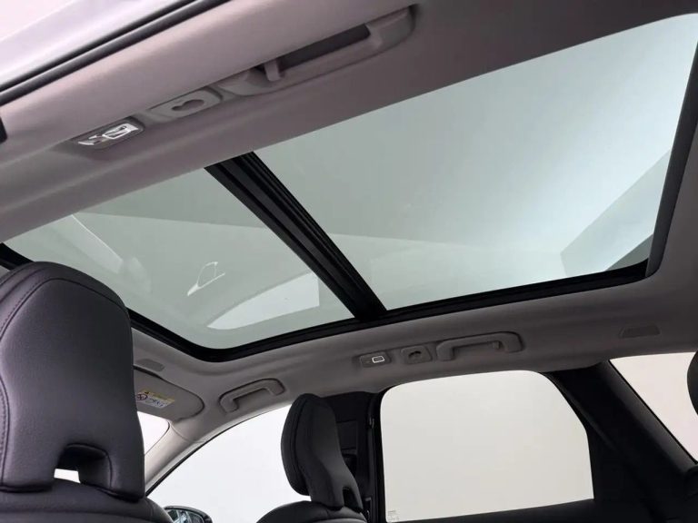 Volvo XC60 T8 Recharge AWD Plus Dark - photo 13