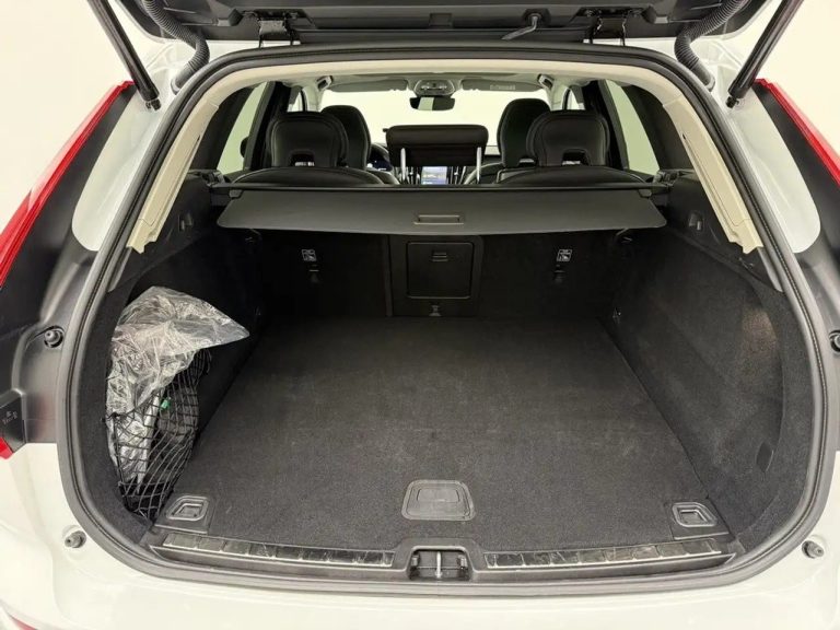 Volvo XC60 T8 Recharge AWD Plus Dark - photo 14