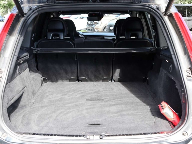 Volvo XC90 B5 AWD Inscription - photo 18