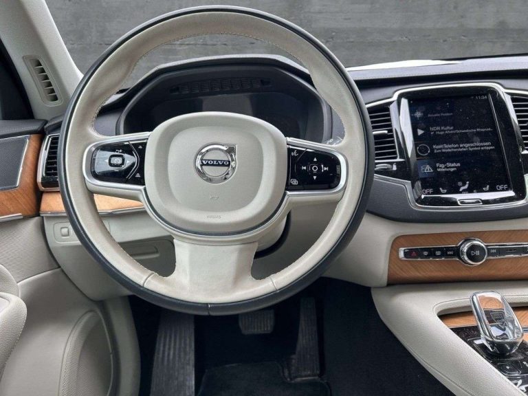 Volvo XC90 B5 AWD Inscription - photo 10