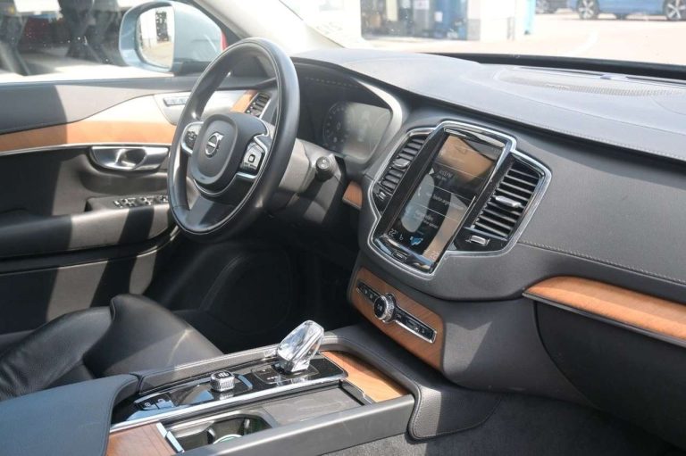 Volvo XC90 B5 AWD Inscription - photo 10