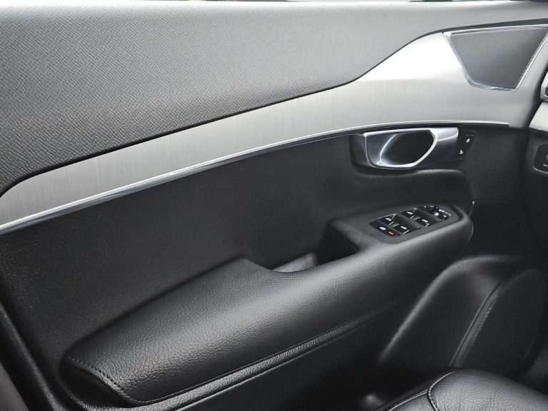 Volvo XC90 T8 AWD Recharge Inscription - photo 14