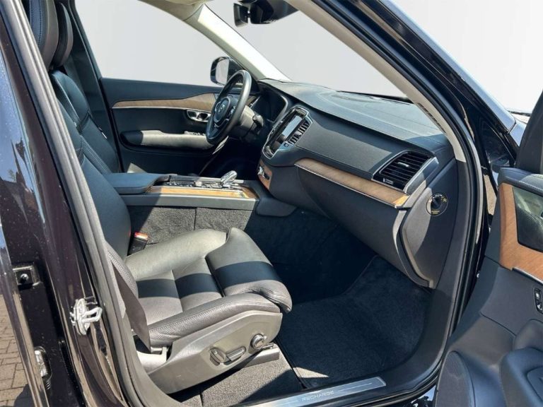 Volvo XC90 Recharge T8 AWD Inscription 7 places - photo 4
