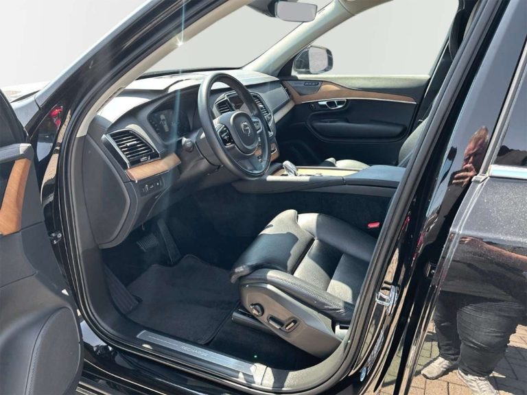 Volvo XC90 Recharge T8 AWD Inscription 7 places - photo 7