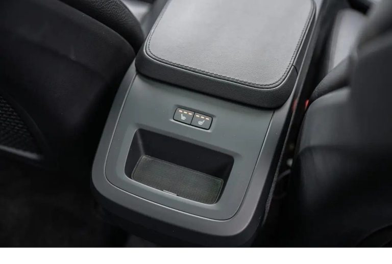 Volvo XC90 B5 AWD Plus Bright - photo 11