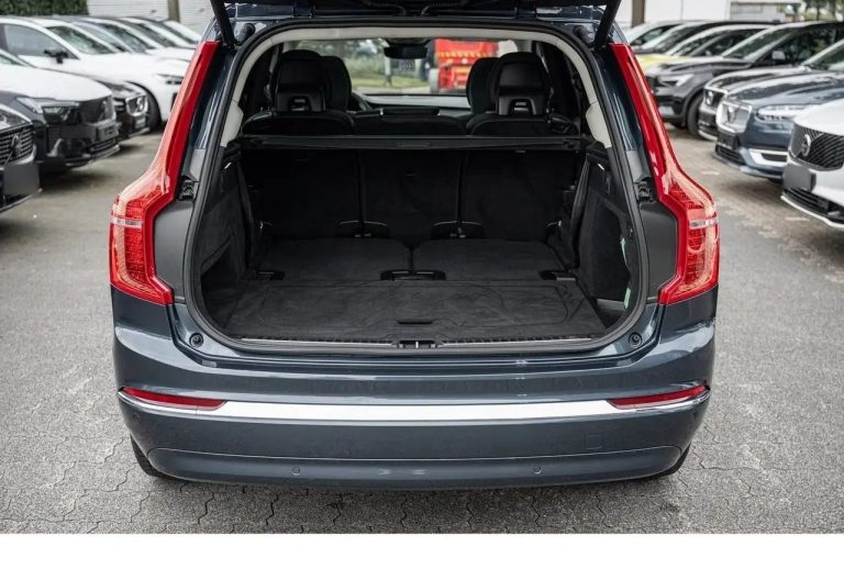 Volvo XC90 B5 AWD Plus Bright - photo 12