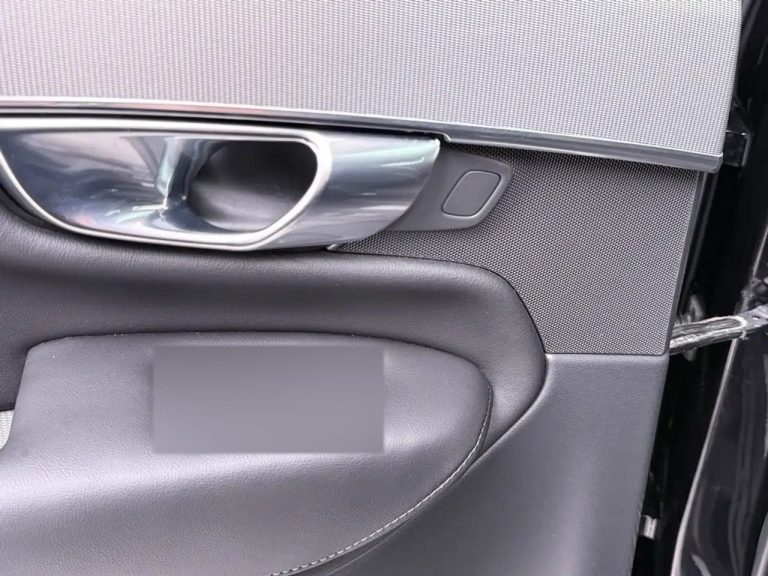 Volvo XC90 T8 Recharge AWD Ultimate Bright - photo 15