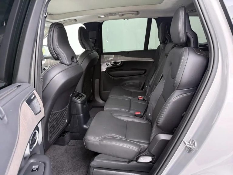 Volvo XC90 T8 Recharge Ultimate Dark AWD - photo 16