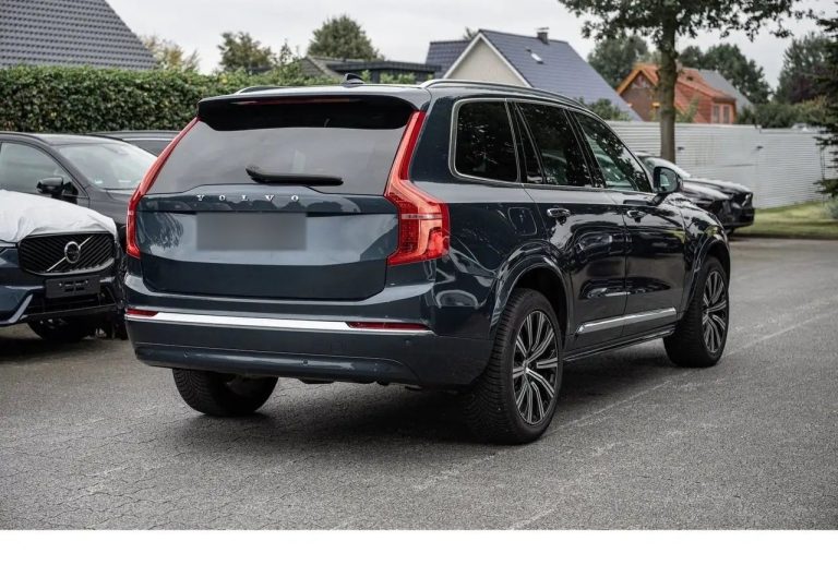Volvo XC90 B5 AWD Plus Bright - photo 3