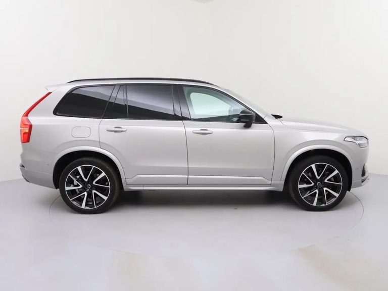 Volvo XC90 T8 Recharge Ultimate Dark AWD - photo 4