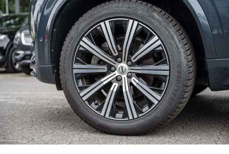 Volvo XC90 B5 AWD Plus Bright - photo 6
