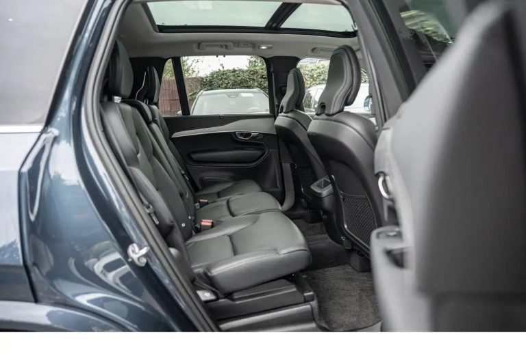 Volvo XC90 B5 AWD Plus Bright - photo 8