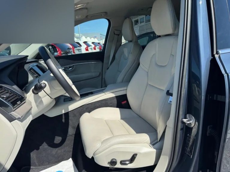 Volvo XC90 B5 AWD Plus Bright - photo 10