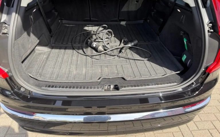 Volvo XC90 Recharge T8 AWD Ultimate Bright - photo 12