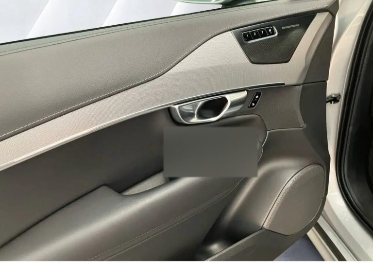 Volvo XC90 B5 D AWD Plus - photo 13