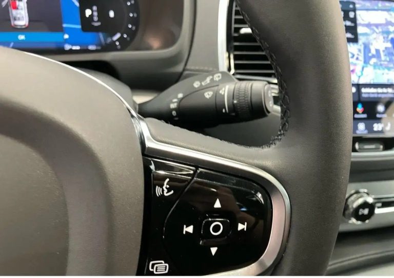 Volvo XC90 B5 D AWD Plus - photo 16