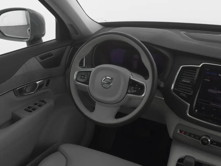 Volvo XC90 T8 Recharge Plus Bright AWD - photo 3