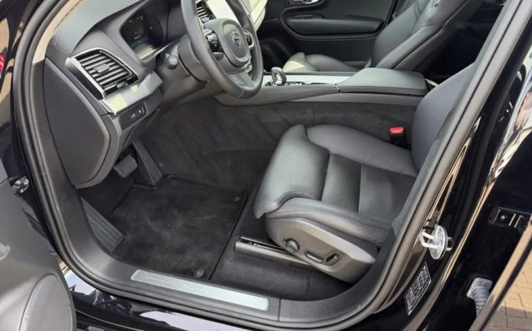 Volvo XC90 Recharge T8 AWD Ultimate Bright - photo 7