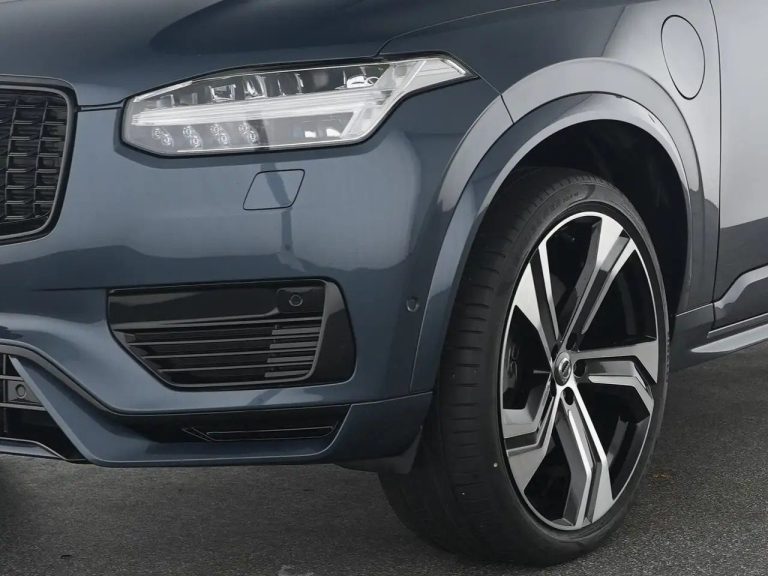 Volvo XC90 T8 Recharge AWD Ultimate Dark - photo 8