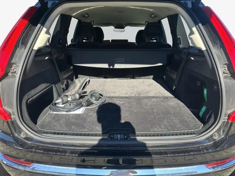 Volvo XC90 T8 AWD Plug-in Hybrid - photo 11