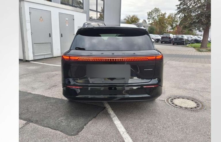 XPeng G9 Performance Black Edition - photo 4
